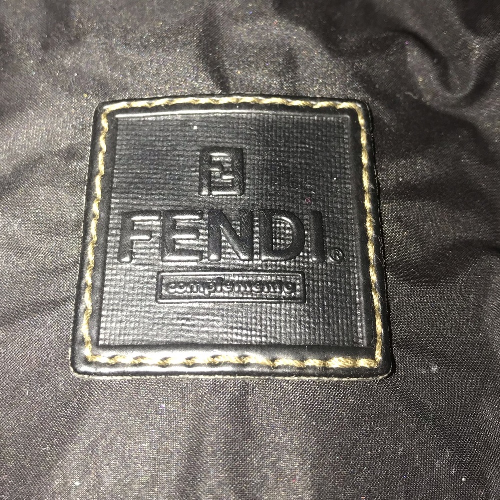 Fendi small blk velcro pouch/makeup case. 💐promo 5 items/$50. Add 2 ur bundle. - Picture 5 of 12